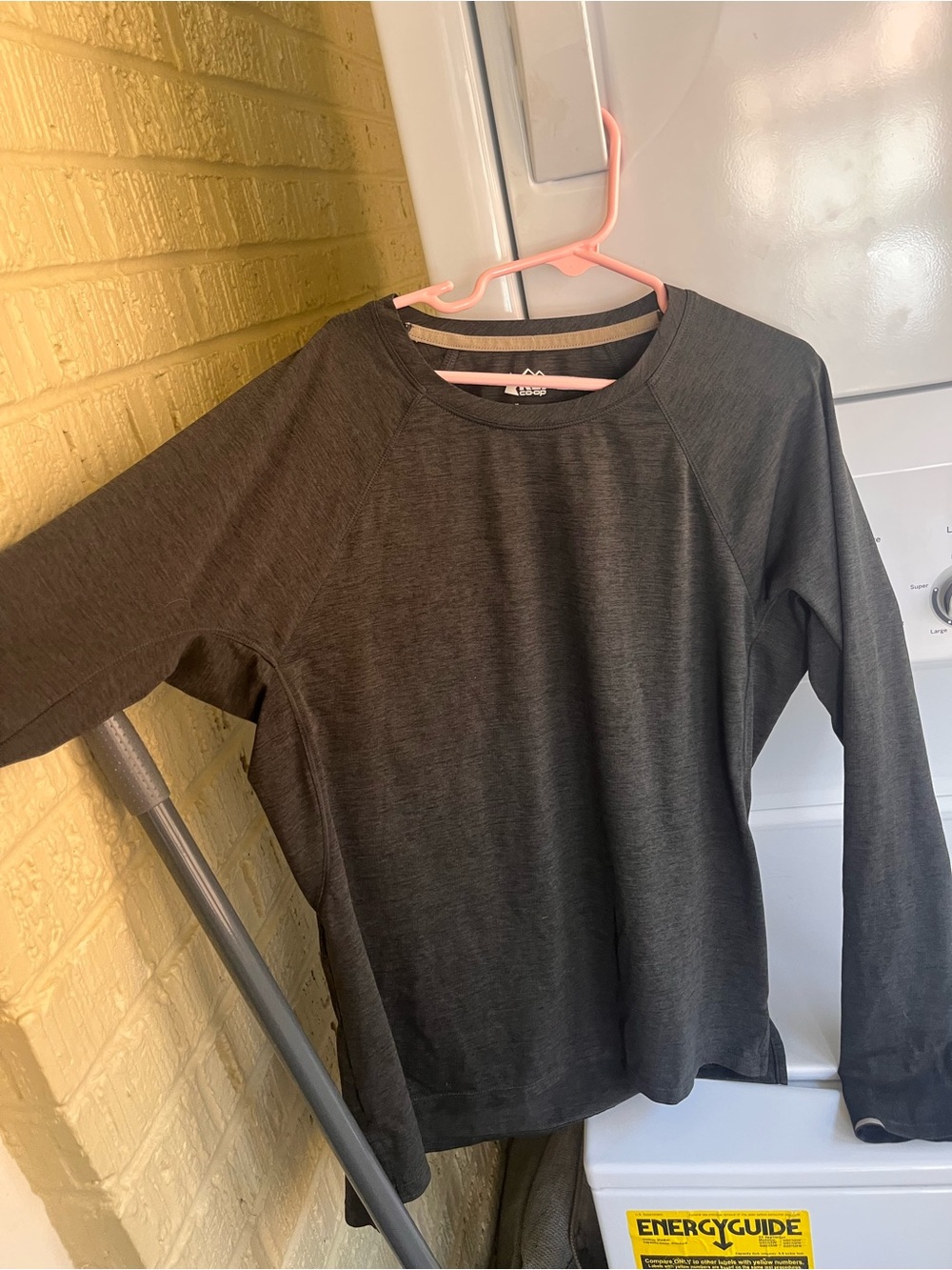 REI long sleeve EUC